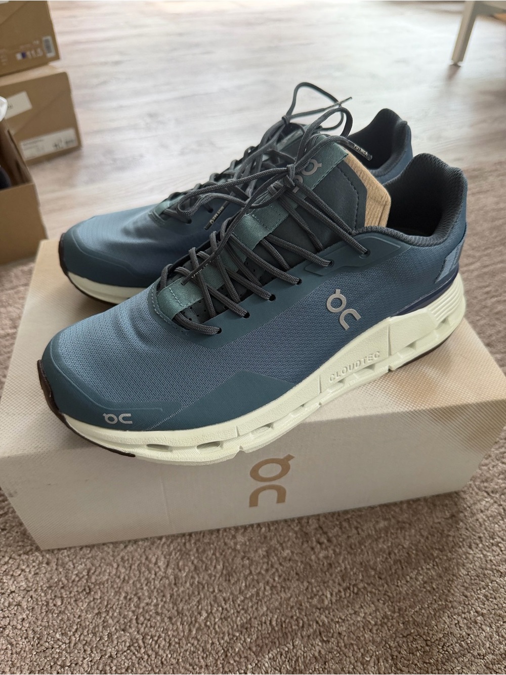On Running MENS 8 WOMENS 9.5 Athletic Shoes - Slate Blue with Beige Accents